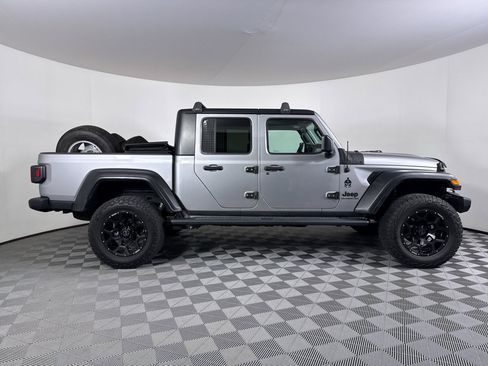 Used 2020 Jeep Gladiator Sport w/ Quick Order Package 24S AWD/4WD image 2
