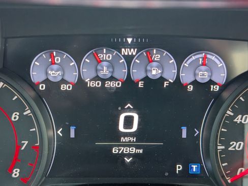 Used 2019 Chevrolet Camaro LT RWD image 11