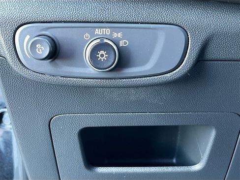 Used 2024 Chevrolet TrailBlazer RS w/ Convenience Package image 10