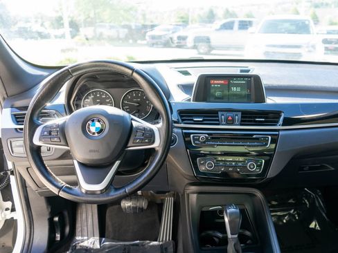 Used 2018 BMW X1 xDrive28i AWD/4WD image 14