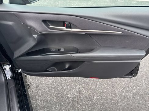 Used 2026 Toyota Camry LE FWD image 27