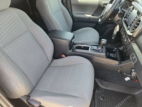 Used 2023 Toyota Tacoma SR RWD image 15