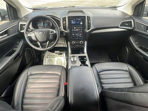 Used 2024 Ford Edge SEL w/ Convenience Package image 12