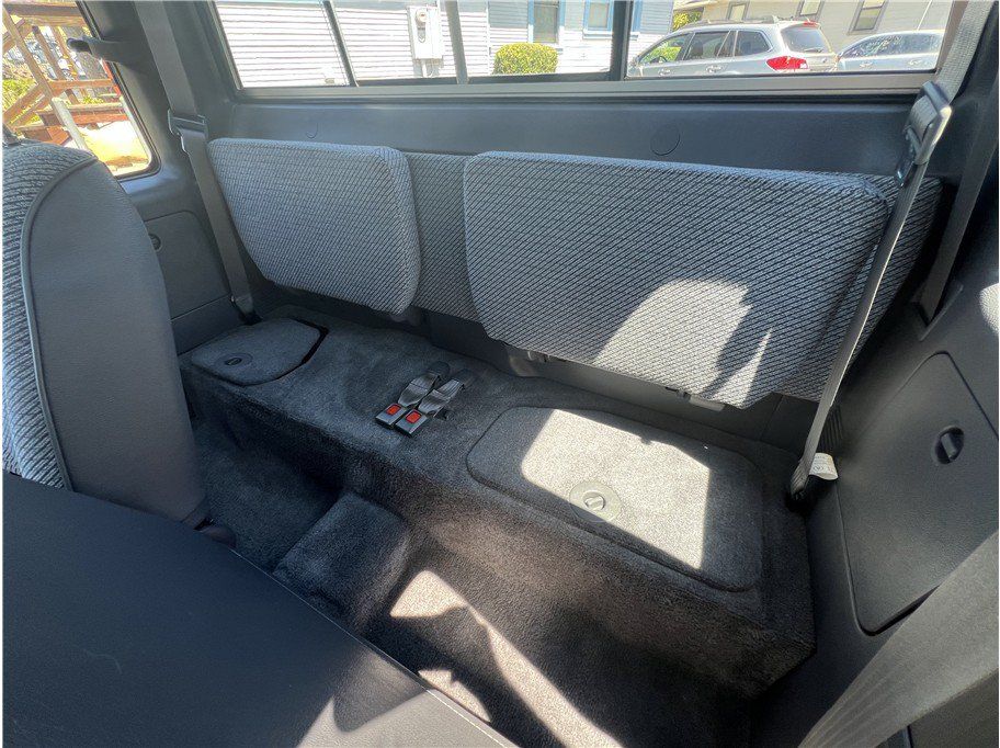 Used 1992 Toyota Pickup Deluxe RWD image 14