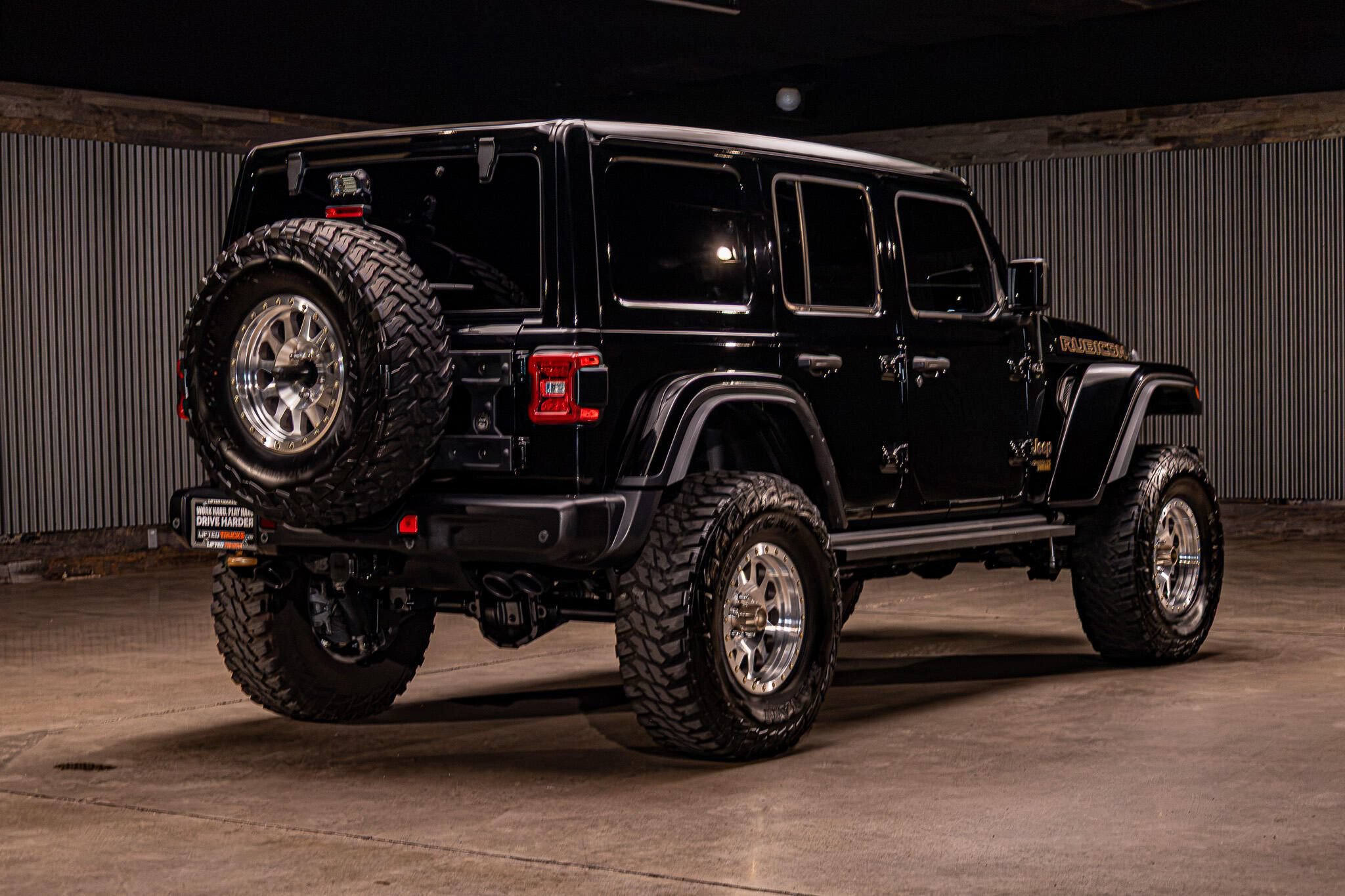 Used 2021 Jeep Wrangler Unlimited Rubicon w/ Xtreme Recon 35" Tire Package AWD/4WD image 9