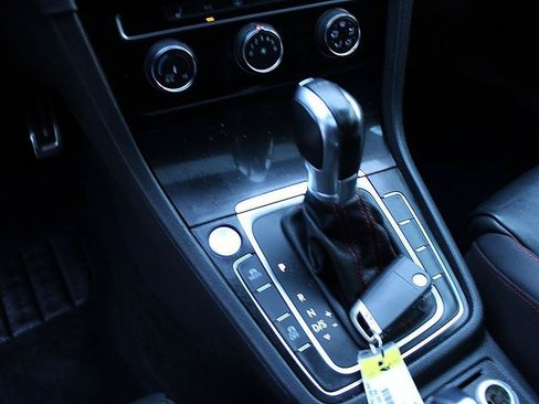 Used 2015 Volkswagen GTI SE w/ Lighting Package (SEL) FWD image 10