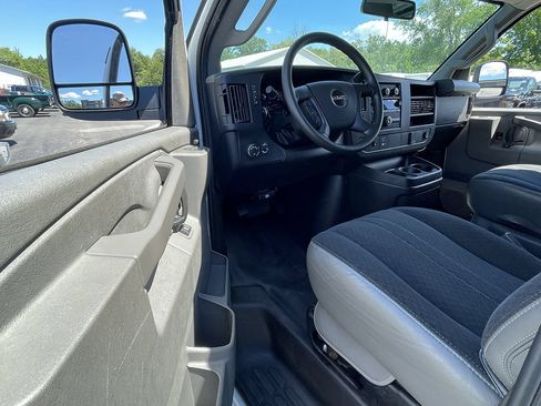 Used 2025 GMC Savana 2500 w/ Driver Convenience Package RWD image 25