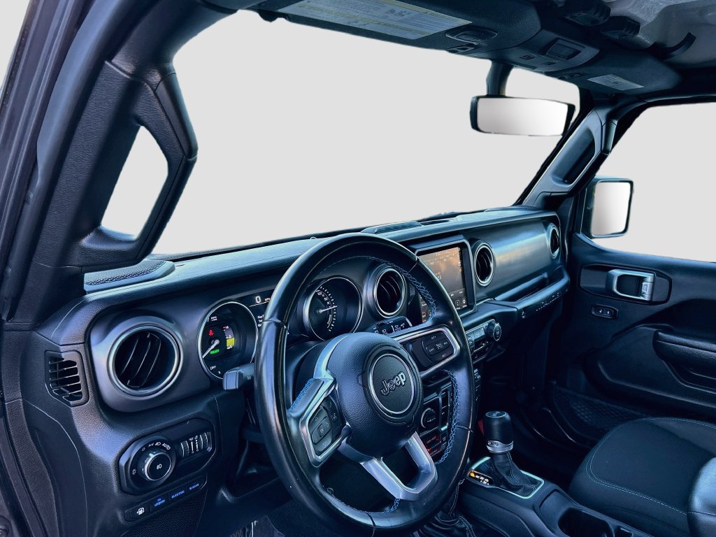 Used 2022 Jeep Wrangler Unlimited Rubicon 4xe AWD/4WD image 9