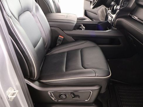 Used 2023 RAM 1500 Limited w/ Night Edition image 14