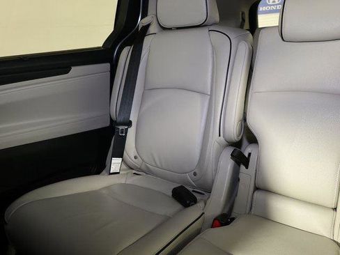 New 2026 Honda Odyssey Touring image 10
