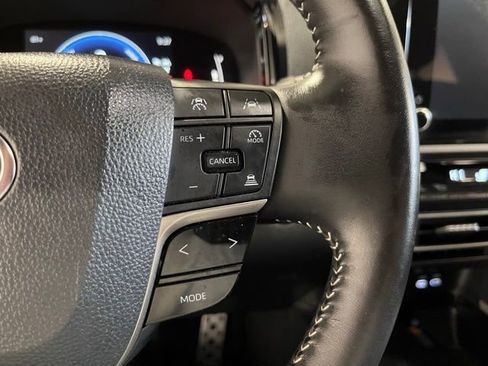 Used 2025 Toyota Camry SE image 26