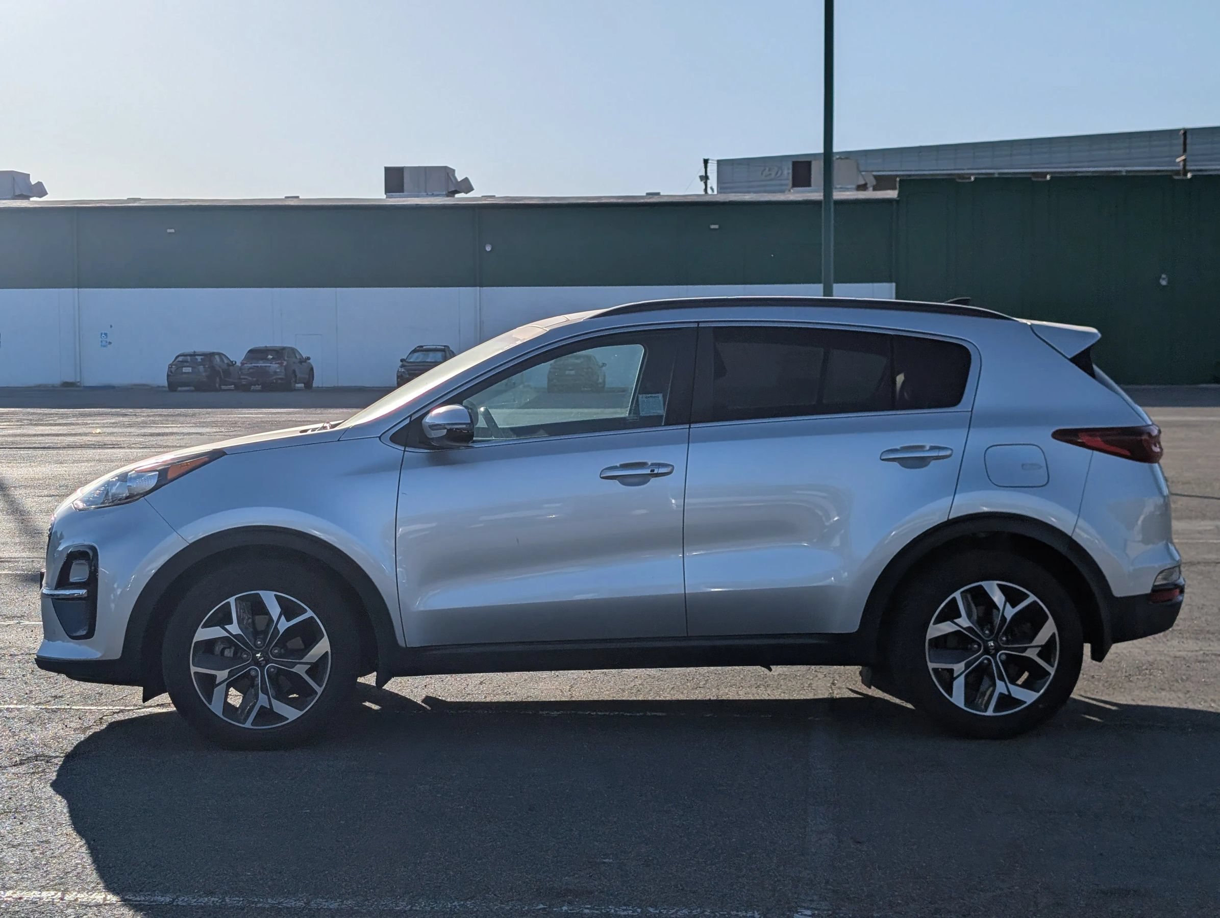 Used 2020 Kia Sportage EX w/ EX Technology Package FWD image 4