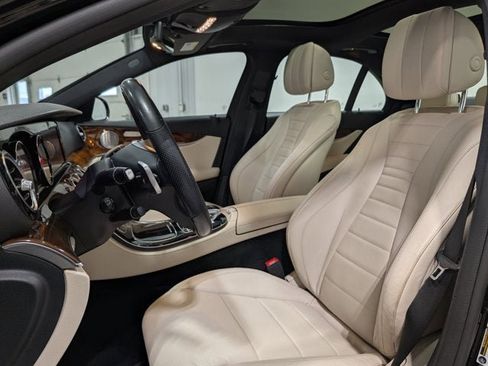 Used 2018 Mercedes-Benz E 400 4MATIC Sedan image 14