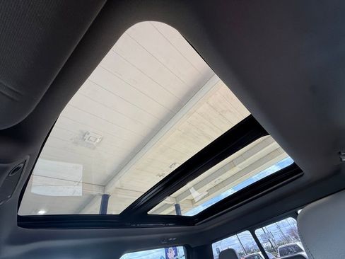 Used 2020 Ford F150 Lariat w/ Equipment Group 502A Luxury image 41