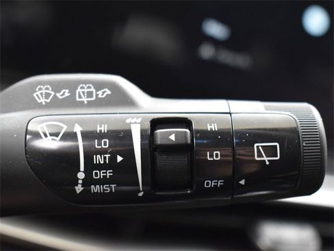 Certified 2025 Kia Sorento S w/ Panoramic Sunroof Package image 31