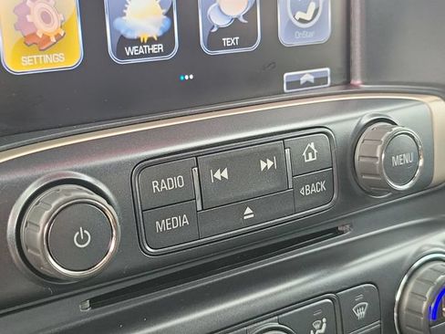 Used 2018 GMC Sierra 1500 Denali AWD/4WD image 19