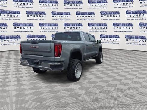 Used 2025 GMC Sierra 1500 SLT image 8