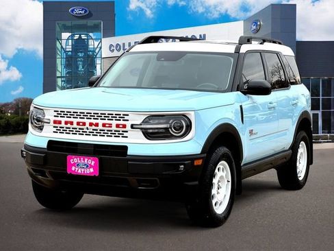 Used 2023 Ford Bronco Sport Heritage Limited image 3