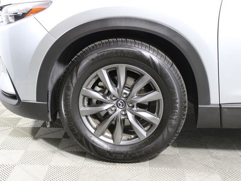 Used 2023 MAZDA CX-9 Touring image 4