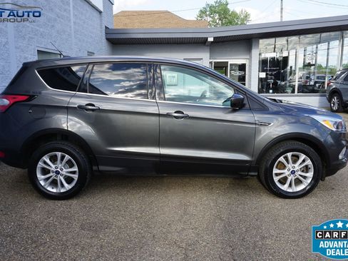 Used 2017 Ford Escape SE AWD/4WD image 6