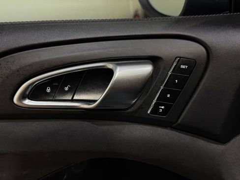 Used 2014 Porsche Cayenne GTS AWD/4WD image 35