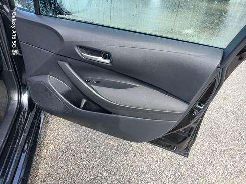 Used 2021 Toyota Corolla LE FWD image 16