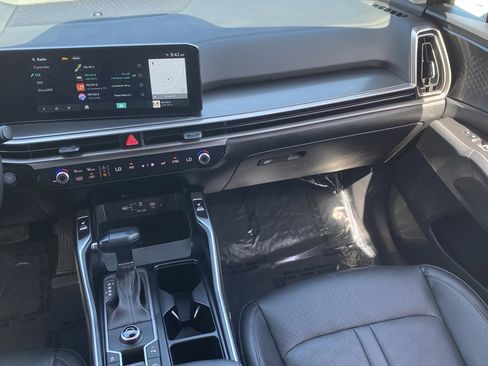 Certified 2025 Kia Sorento S w/ Panoramic Sunroof Package FWD image 14