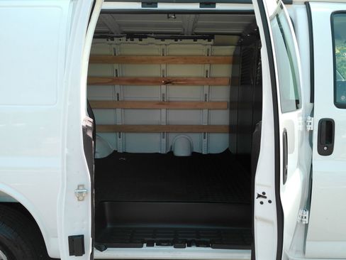 Certified 2025 Chevrolet Express 2500 w/ Driver Convenience Package RWD image 26