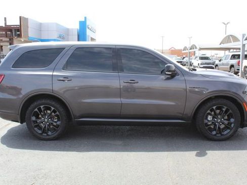 Used 2021 Dodge Durango R/T w/ Technology Group RWD image 2