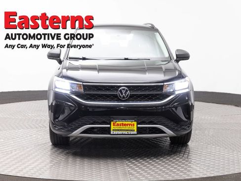 Used 2022 Volkswagen Taos S AWD/4WD image 2
