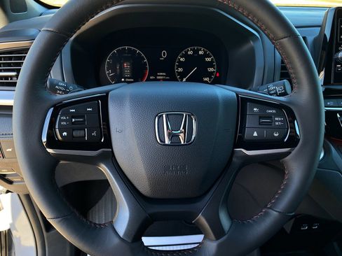 Used 2025 Honda Odyssey Sport-L image 19