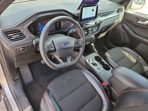 Certified 2024 Ford Escape ST-Line image 13