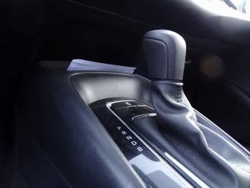 Used 2022 Toyota Corolla LE image 19