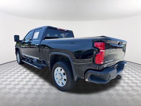 Used 2025 Chevrolet Silverado 3500 High Country w/ High Country Premium Package AWD/4WD image 7