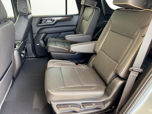 Used 2025 GMC Yukon Elevation w/ LPO, Floor Liner Package RWD image 25