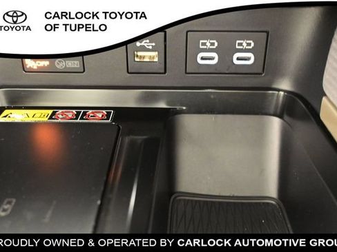 Used 2026 Toyota Camry SE w/ Multimedia Upgrade Package FWD image 31