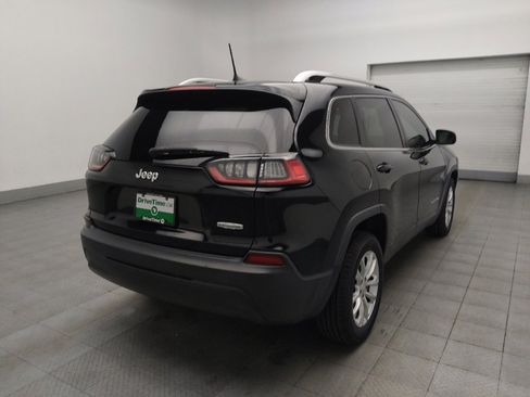 Used 2019 Jeep Cherokee Latitude w/ Popular Appearance Group image 9