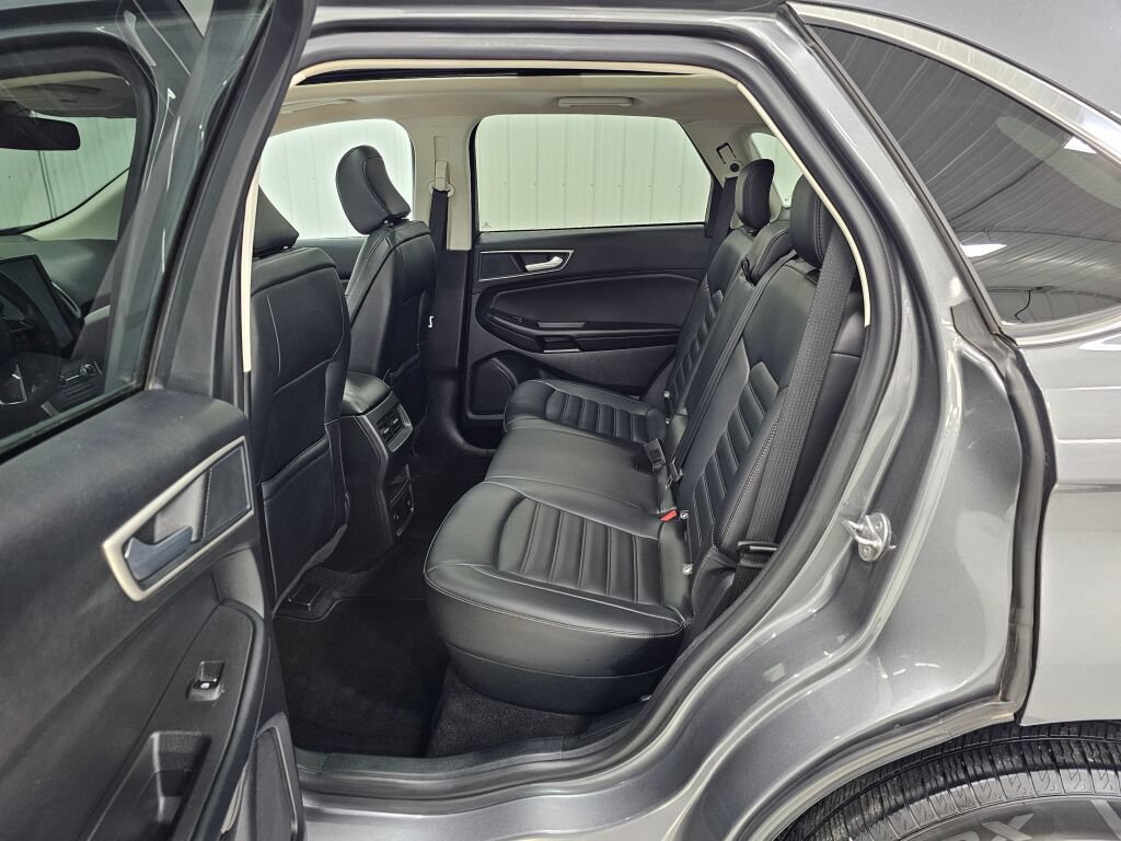 Used 2024 Ford Edge SEL w/ Convenience Package AWD/4WD image 12