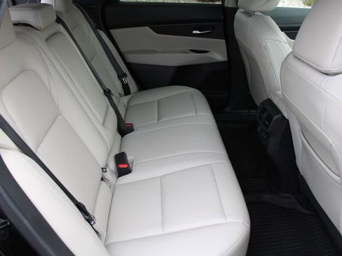 Certified 2025 Nissan Murano SV image 31