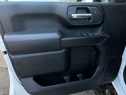 Used 2025 Chevrolet Silverado 2500 Custom w/ Custom Value Package image 11