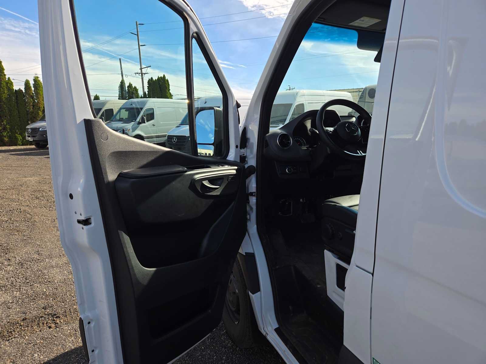 Used 2026 Mercedes-Benz Sprinter 2500 image 20