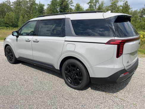 New 2026 Kia Carnival SX Prestige image 5
