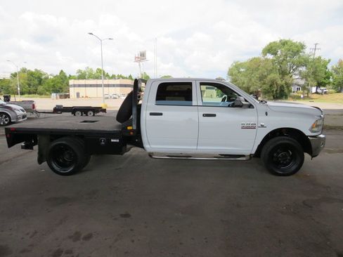 Used 2016 RAM 3500 Tradesman w/ Chrome Appearance Group image 5