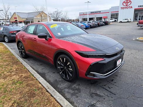 New 2026 Toyota Crown Platinum image 4