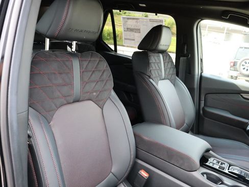 New 2026 Honda Pilot Black Edition image 11