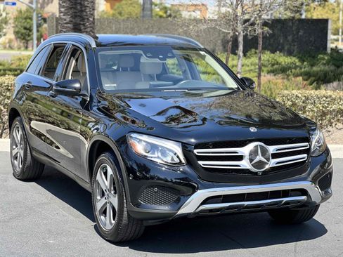 Used 2018 Mercedes-Benz GLC 300 4MATIC image 21