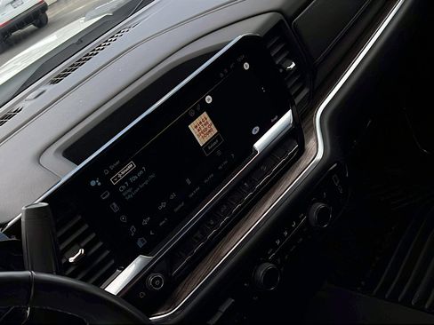Used 2024 Chevrolet Silverado 2500 LT w/ Convenience Package AWD/4WD image 25