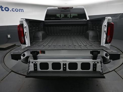 New 2026 GMC Sierra 1500 AT4 w/ AT4 Premium Package AWD/4WD image 9