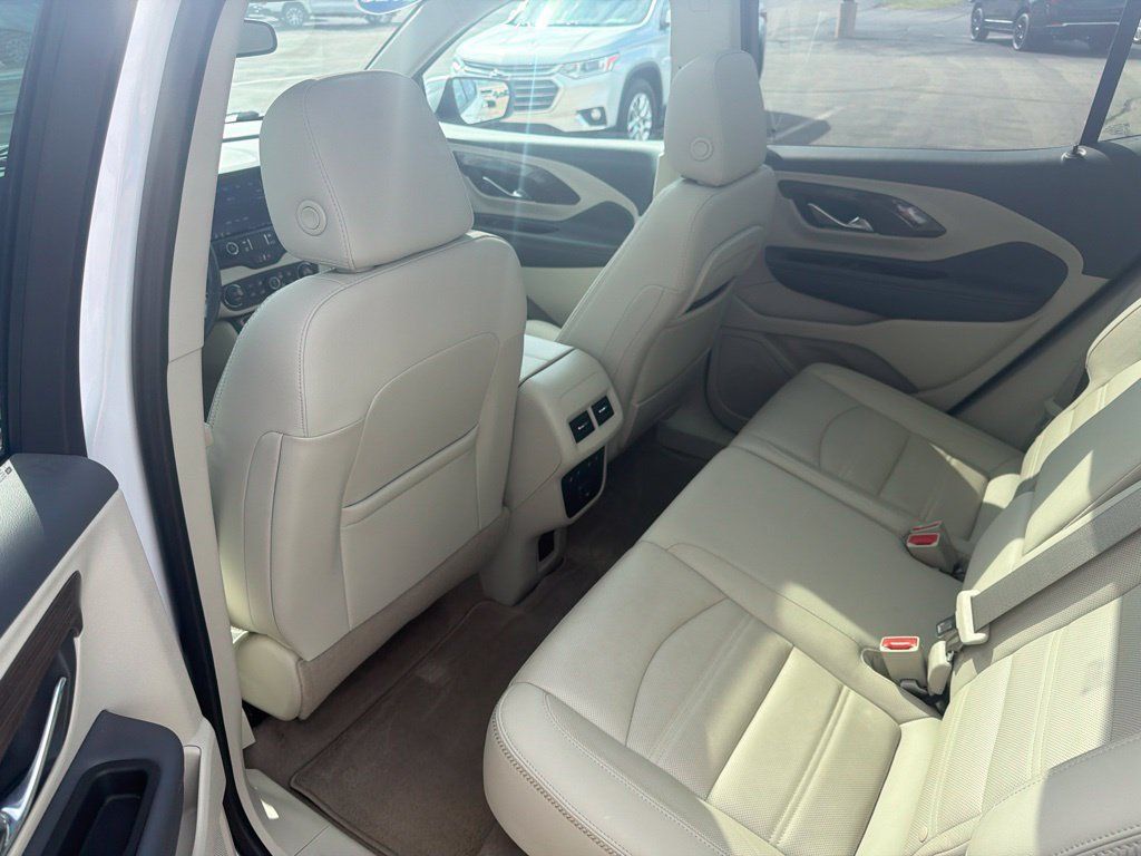 Certified 2023 GMC Terrain Denali w/ Denali Premium Package AWD/4WD image 13