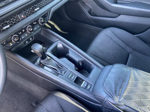 Used 2023 Honda Accord EX image 24